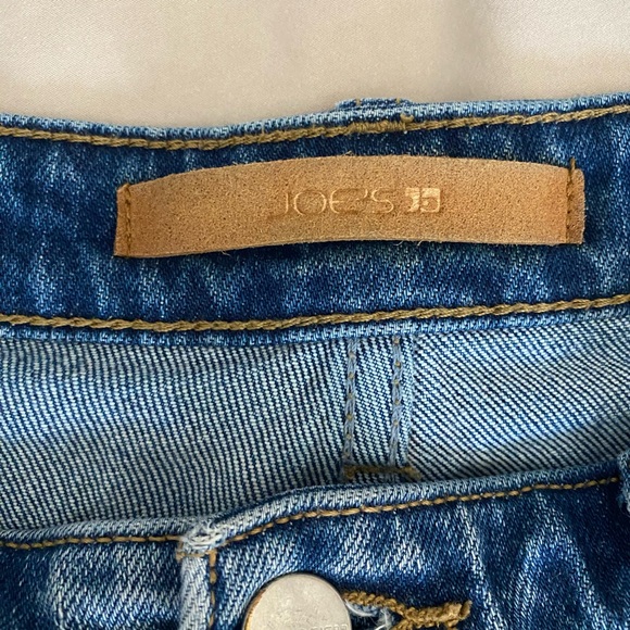 Joes Jeans Ozzie Mid Rise Cutoff Short - Picture 3 of 7
